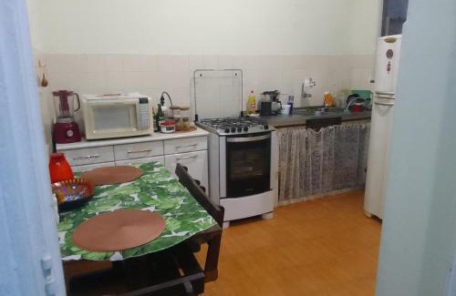 Centro Casa | Casa em Vila Estilo Portuguesa!