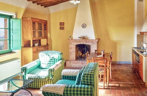 Santarello Casa | Casa Emide A: Un encantador apartamento en una propiedad del siglo XVIII rica en historia.