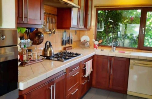 Puerto Varas Casa | Casa en altura con vistas al lago, campo y ciudad para 9 personas (Pet friendly)