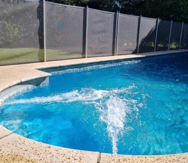 Monte Grande Casa | Casa en barrio cerrado con seguridad 24 horas con piscina