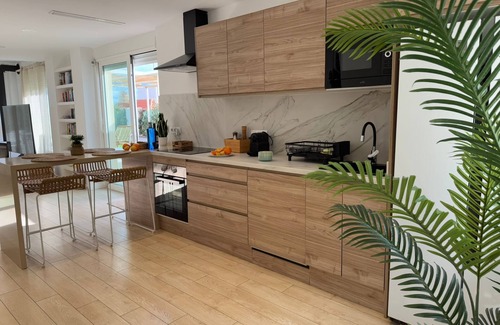 Cullera Casa | Casa en la playa con piscina privada, barbacoa y chimenea junto a Valencia.