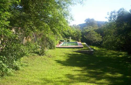 Río Ceballos Chalet De Esquí | casa en las sierras piscina y rio cerca