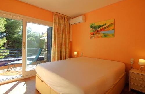 Llanca Casa | Casa en Primera Línea de Mar con Acceso Directo a Playa y Vistas Espectaculares - ES-228-176