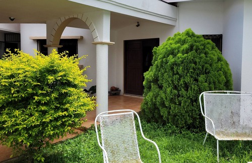 Managua Casa | Casa Entera con Alberca en las Colinas Managua, Apta Para Familias