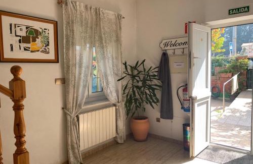 Puente San Miguel Casa | Casa entre "Mar y Montaña" centro de Cantabria, terraza, ajardinada, amplia y luminosa, hasta 10 personas