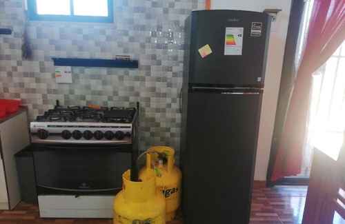 Pichilemu Casa | Casa equipada para 9 personas a 5 minutos del centro y la playa principal y 15 minutos de punta de lobos