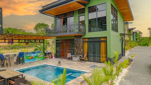 Peñas Blancas Casa | Casa Esmeralda-5min to La Fortuna,King beds & pool