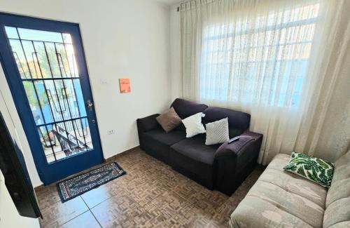 Sao Paulo Casa | Casa espaçosa até 14 pessoas com estacionamento e a dois quarteirões do metrô Alto do ipiranga