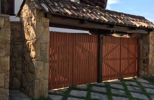 Guaeca Casa | Casa Espaçosa e Descontraída. Ótima Para Famílias Grandes