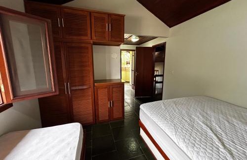 Balneario Mogiano Casa | Casa espaçosa no Morada da Praia!