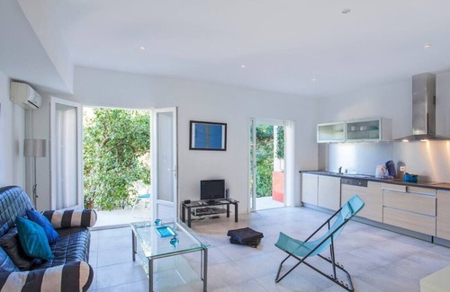 Erbalunga Apartamento | Casa Estel - Bleu, apartamento en el centro de Erbalunga
