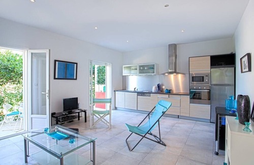 Erbalunga Apartamento | Casa Estel - Bleu, apartamento en el centro de Erbalunga