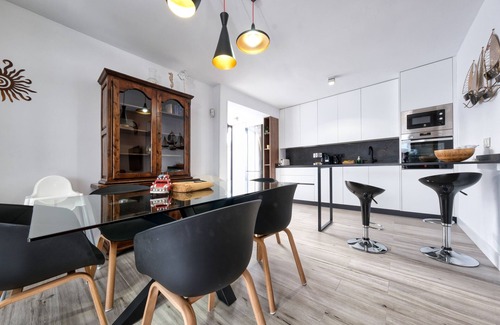 Los Pocillos Chalet De Esquí | Casa Eva - a 300 m de la playa, piscina privada, wifi con fibra