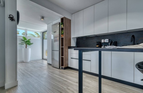 Los Pocillos Chalet De Esquí | Casa Eva - a 300 m de la playa, piscina privada, wifi con fibra