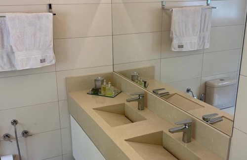 Silop Casa | Casa Exclusiva com Vista Espetacular nas Toninhas