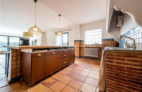 Las Rozas de Madrid Casa | Casa familiar con piscina, jacuzzi y BBQ! Ideal grupos!