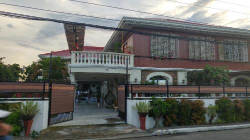 Batac Casa | Casa Familya