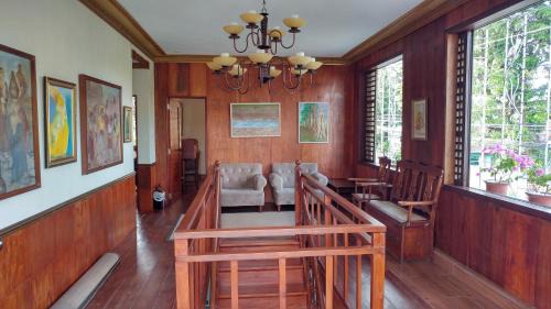 Batac Casa | Casa Familya