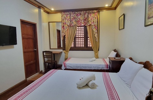 Batac Casa | Casa Familya