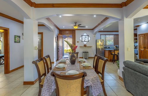 Bejuco Casa | Casa Famosa - Large Family Home with Private Pool