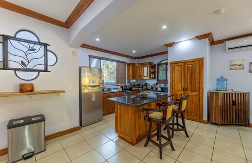 Bejuco Casa | Casa Famosa - Large Family Home with Private Pool