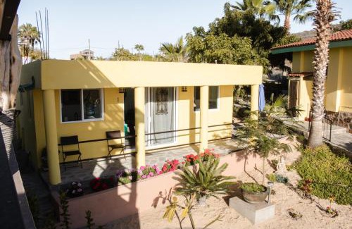 Todos Santos Casa | Casa Flores Casitas