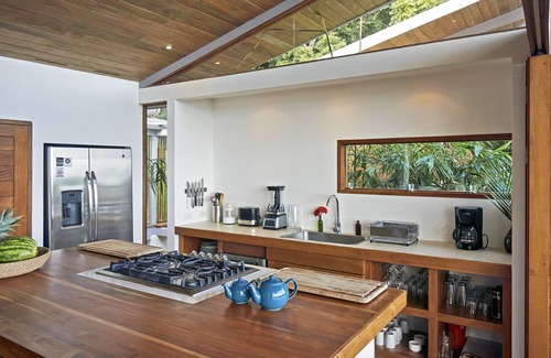 Playa Hermosa Cóbano Villa | Casa Flotanta - Ocean Views, Pool & 5-Min to Beach