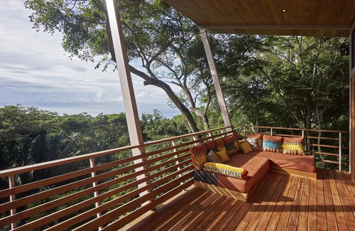 Playa Hermosa Cóbano Villa | Casa Flotanta - Ocean Views, Pool & 5-Min to Beach