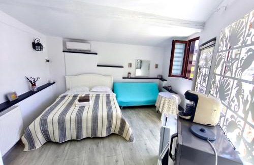 Old Town Apartamento | Casa Fotografului Studio Marines