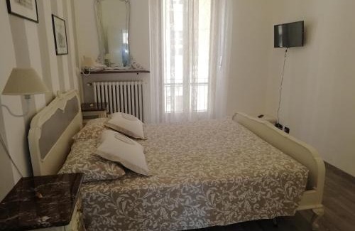 San Paolo Apartamento | CASA FREJUS . COMODO AL CENTRO E AL POLITECNICO BUS 33 E 42