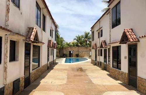 Tucacas Casa | Casa frente a la playa con wifi