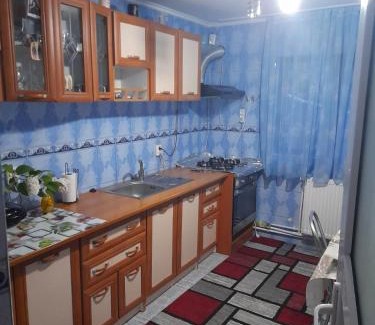 Douazeci si Trei August Casa | Casa G