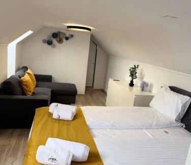 Lupeni Cabina | Casa Germana Straja