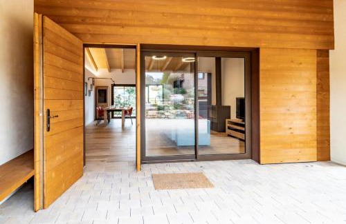 Camos Casa | Casa Gessamí Alojamiento en el Pla de l'Estany