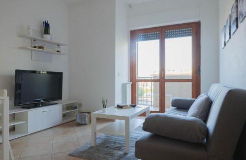 Monterotondo Apartamento | Casa Ghandi vicino a Roma con Box Auto e Wi-Fi