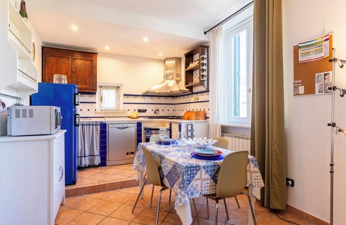 Livorno Apartamento | Casa Ginevra - 3 Minutes Walk from the Sea