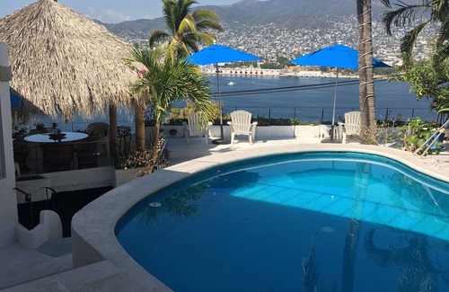 Caleta Casa | Casa Giovanna Acapulco Caleta - Pensión de lujo con espectaculares vistas al mar!