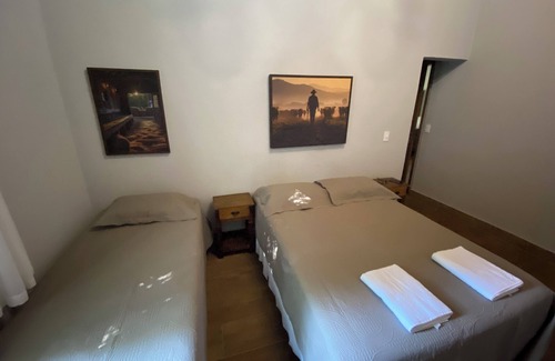Pedra Bela Otro | Casa Gourmet na Fazenda com Jacuzzi e Churrasqueira