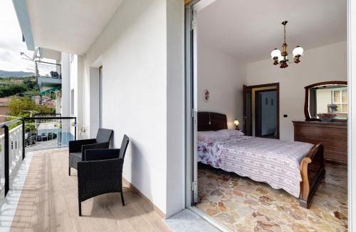 Vado Ligure Apartamento | Casa Grace - Casa al Mare