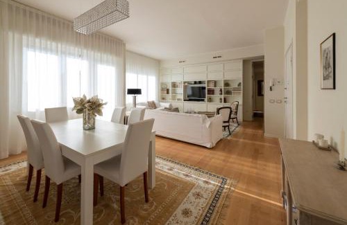 Pesaro Apartamento | Casa Gramsci luxury apartment