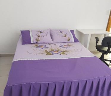 Fabricas Apartamento | Casa grande com 3 suítes, piscina e área gourmet com churrasqueira