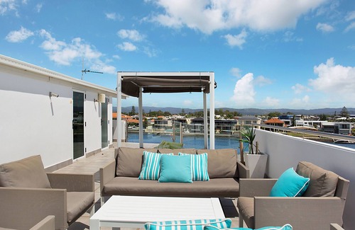 Surfers Paradise Casa | Casa Grande on the Water