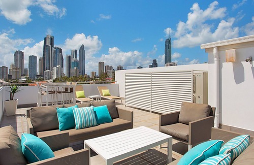 Surfers Paradise Casa | Casa Grande on the Water