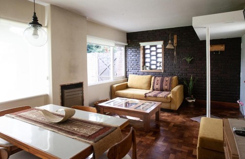 Esquel Casa | Casa grande y cómoda en el centro de Esquel