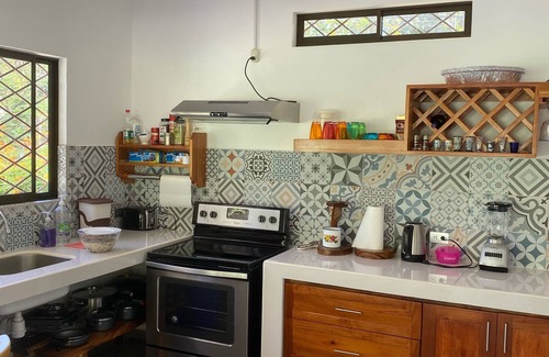 Paquera Casa | Casa Gratitud, cabaña de playa privada con piscina