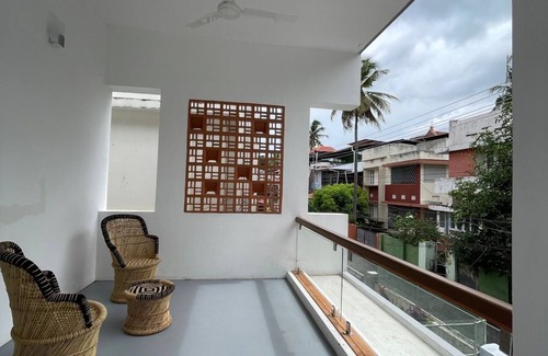Vazhuthacaud Casa | Casa Grey Trivandrum