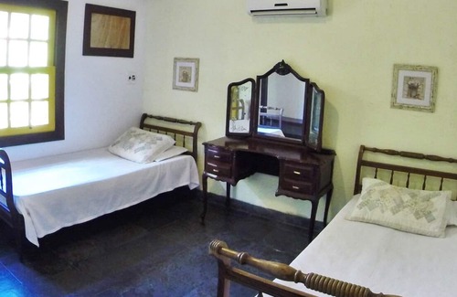 Alto de Buzios Casa | Casa Guest House Kico - great location