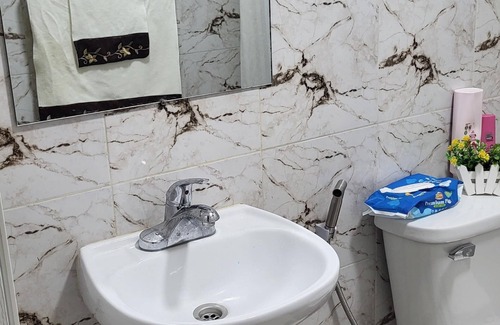 Centro Havana Hotel | Casa Henry
