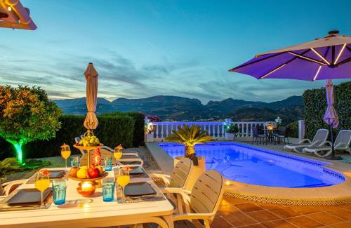 Viñuela Villa | Casa Hollandia