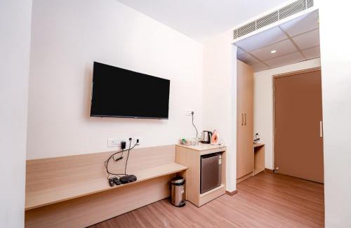 Hyderabad Hotel | Casa Hotel & Suites, Gachibowli, Hyderabad